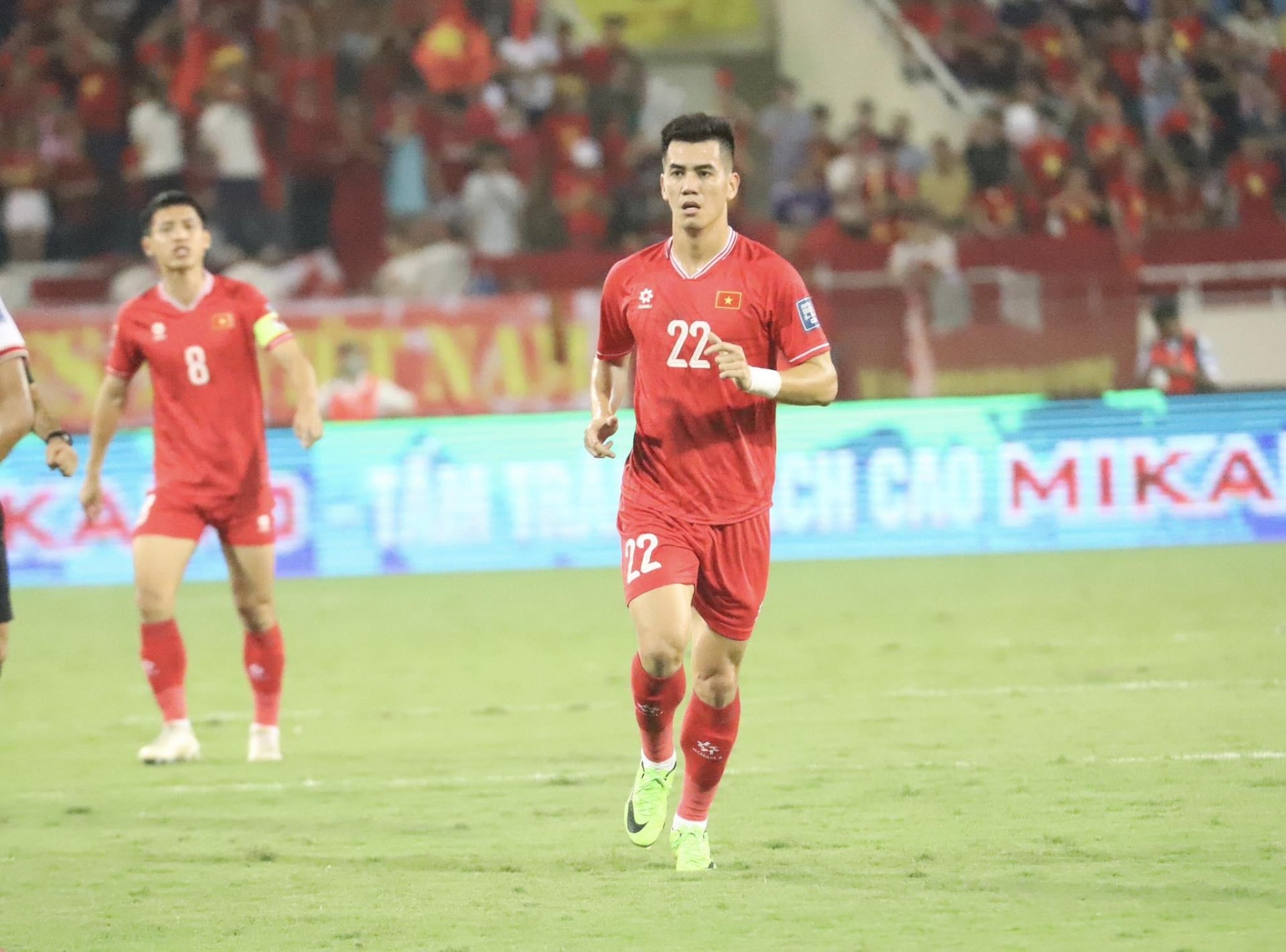 Indonesia thắng Việt Nam 2-0: Cầu thủ nhập tịch lập công!