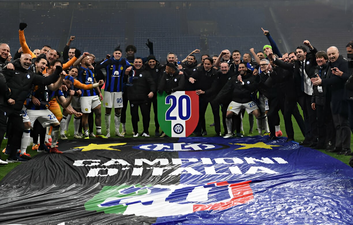 Inter Milan vô địch Serie A lần thứ 20 sau chiến thắng trong trận Derby della Madonnina