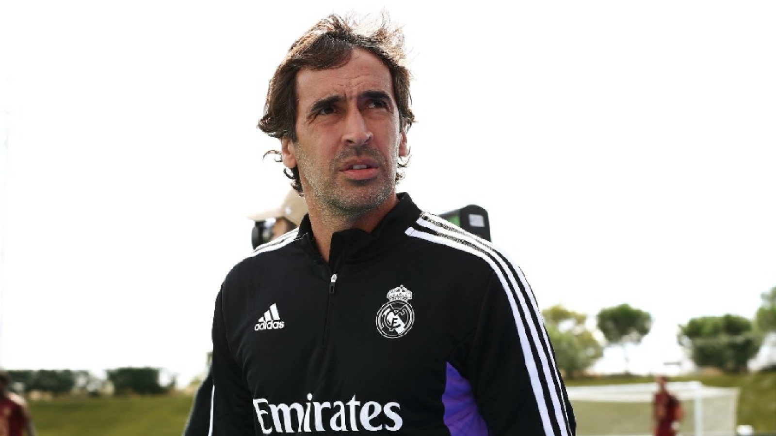 raul gonzalez la ung cu vien nang ky cho vi tri hlv truong real madrid