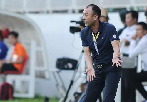 Coach Lee Tae Hoon was not happy about the match result.