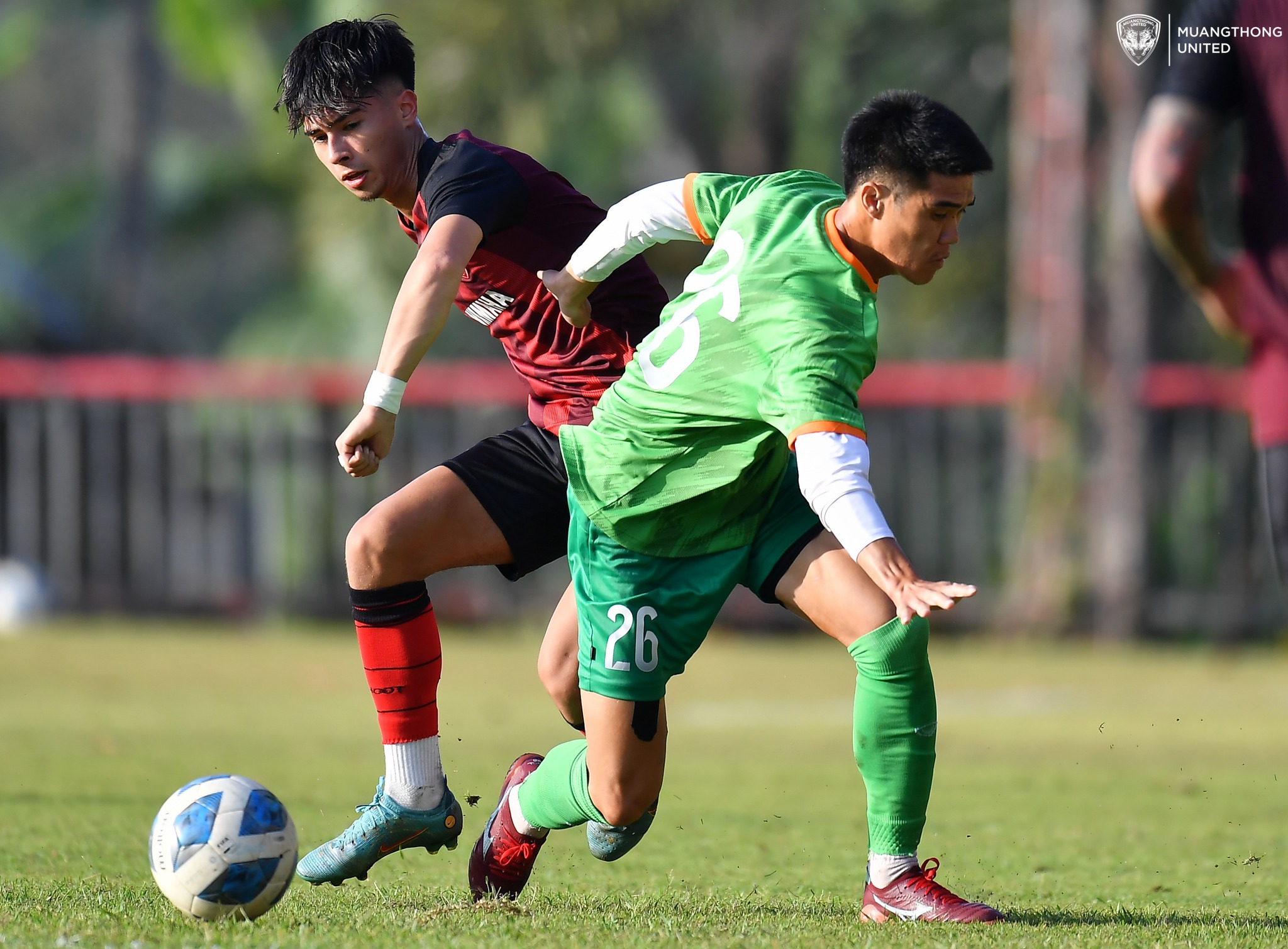  Muangthong United vs Lao