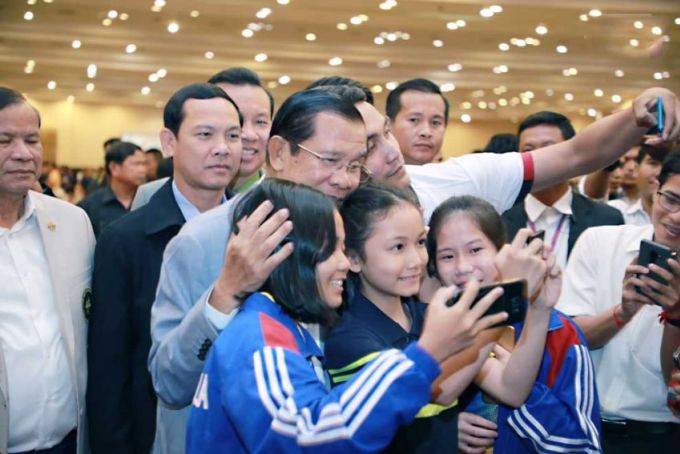 Thủ tướng Hun Sen