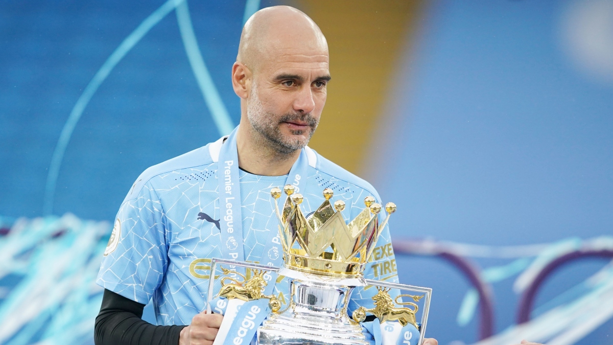 HLV Pep Guardiola duoc vinh danh