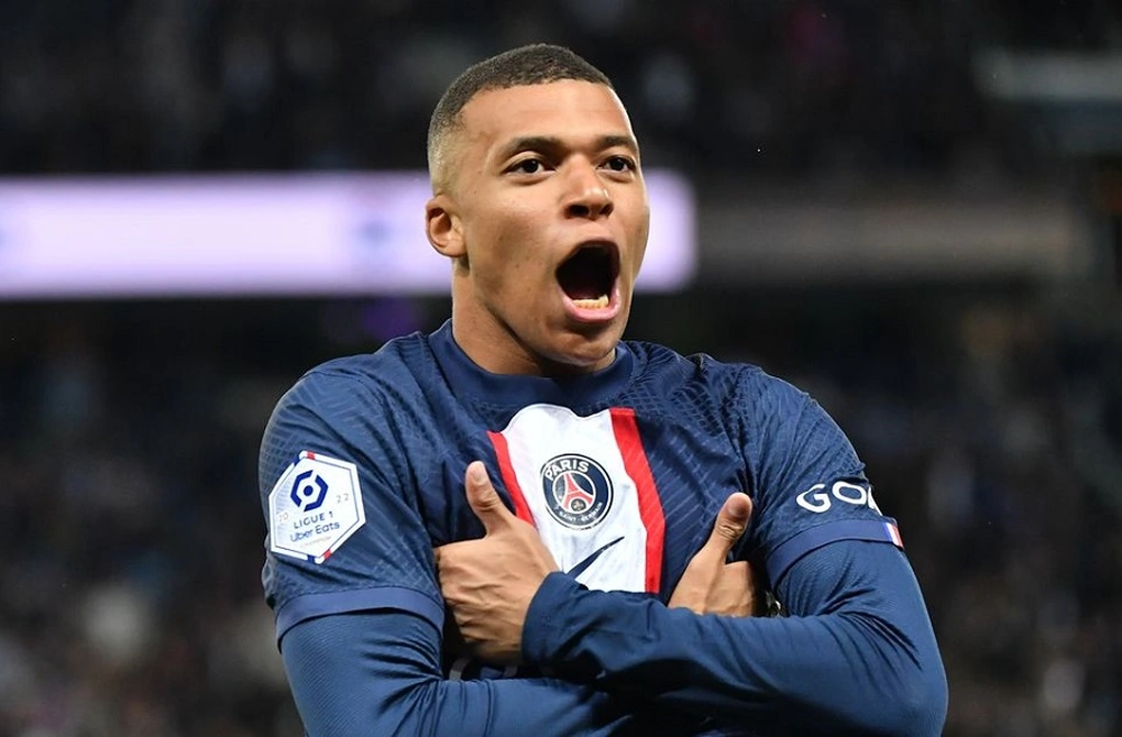 liverpool-theo-duoi-mbappe-1690694285481
