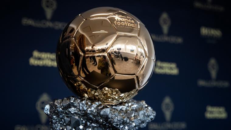 Ballon d'Or trophy 101222