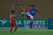 Trực tiếp bóng đá Viettel vs Than Quảng Ninh: Đội khách gặp khó
