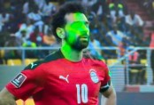 VIDEO: Phẫn nộ vì mất vé dự World Cup, CĐV Ai Cập 'trút giận' lên đầu Salah