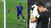 VIDEO: Thủ môn tuyển Thái Lan mắc sai lầm khó tin, tự quay người đá vào lưới nhà