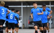 Cầu thủ ĐT Thái Lan gặp sự cố lần đầu tiên trong đời khi ở Uzbekistan
