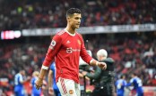 Phớt lờ đội bóng để trở về Bồ Đào Nha, Cristiano Ronaldo nhận hàng loạt chỉ trích từ đồng đội