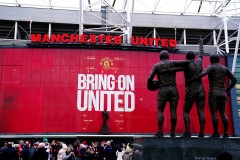 Man Utd ra phán quyết với sân Old Trafford, CĐV tiếc ‘hùi hụi’