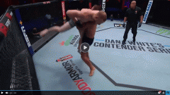 VIDEO: Võ sĩ MMA gãy tay khi bị đối phương quật ngã