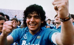 'Cậu bé vàng' Maradona và chuyến du đấu Việt Nam bất thành