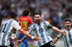 Hy vọng ùa về sau chiến thắng Mexico, HLV Argentina lại kêu gọi CĐV không nên ăn mừng