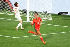 'Gieo sầu' cho Việt Nam, tiền đạo ĐT nữ Bồ Đào Nha chính thức phá kỷ lục của Ronaldo