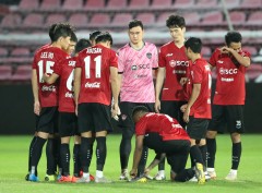 Muangthong United wants to sell goalkeeper Dang Van Lam