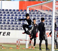 Bui Tien Dung given a opportunity to impress Vietnam coach Park Hang-seo