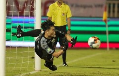 Quang Huy: 'We can't say Bui Tien Dung is a classy goalkeeper'