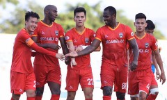 Vietnam striker gives racism the boot during V. League clash