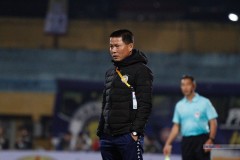 Hanoi FC coach Chu Dinh Nghiem: 'I used to quit because of the heavy pressure'