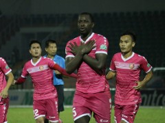 The Saigon striker reported being threatened before V-League matches