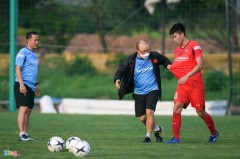U22’s 1.81m tall striker gets special attention from Park Hang-seo