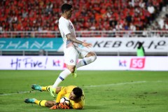 Phóng viên Nhật Bản lên tiếng bảo vệ đối thủ Đặng Văn Lâm sau khi thủng lưới 3 bàn trước Kawasaki