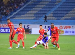 Ngoại binh tiền tỉ tỏa sáng, Hà Nội FC giành chiến thắng kịch tính trước Thanh Hoá