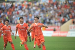 Đánh bại ngôi đầu bảng Đà Nẵng, tân binh V League được thưởng nóng vượt cấp từ đại gia Bình Định