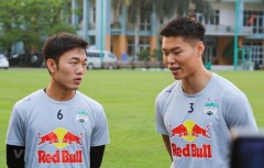 Không quan tâm tới lịch sử đối đầu, trung vệ HAGL muốn Hà Nội FC 'nhìn lên BXH V League' trước khi tuyên chiến