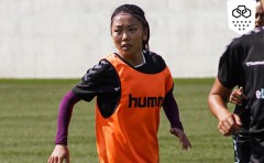 Huỳnh Như 'suýt' kiến tạo thành bàn trong ngày Lank FC đối đầu 'chị đại hùng mạnh'