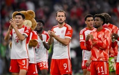 Bayern Munich gặp khó khăn trước trận tái đấu với Arsenal