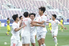 CĐV Việt Nam hy vọng đội nhà thua Uzbekistan