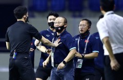 HLV Park Hang Seo bị cấm chỉ đạo ĐT Việt Nam ở trận chiến với UAE