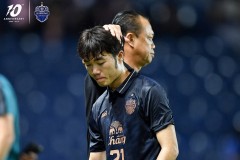 Coach Buriram wishes Xuan Truong a return to the field soon