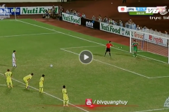 VIDEO: Mãn nhãn với kỹ thuật Panenka của Công Phượng trước U19 Nhật Bản