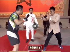 VIDEO: Ngôi sao MMA Từ Hiểu Đông đấm bầm dập đệ tử đời 4 của Diệp Vấn