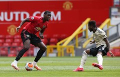 Pogba, Bruno thi nhau tỏa sáng trong trận nội chiến của Man Utd