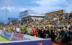 Trận HL Hà Tĩnh - Hà Nội lọt top các trận đấu bù giờ nhiều nhất thế giới