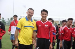 HLV Troussier tiết lộ cầu thủ biểu tượng của lứa U19 Việt Nam