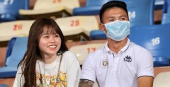 VIDEO: Quang Hai and Huynh Anh presented at Hang Day stadium to support Hanoi FC