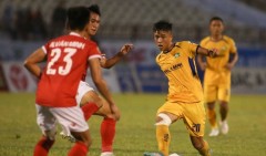 HLV Hà Tĩnh: '8 cầu thủ của tôi cũng không cản nổi Phan Văn Đức'