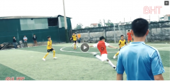VIDEO: 'Messi Hà Tĩnh' tài năng thế nào để khiến PVF đặc cách tuyển thẳng?