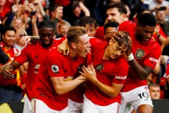 Lịch thi đấu vòng 37 Ngoại Hạng Anh: Top 4 vẫy gọi Man Utd