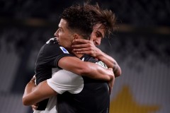 'Song sát' Ronaldo - Dybala chói sáng, Juventus chạm 1 tay vào chức vô địch Serie A