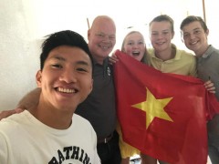 Văn Hậu chia tay người thân tại Hà Lan để về Việt Nam hôm nay