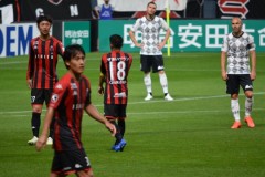 Nhận vinh dự đặc biệt, Messi Thái đi vào lịch sử J-League