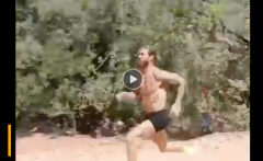 VIDEO: 'Quái vật' Ramos khoe cơ bắp khủng khi tập chạy trong rừng