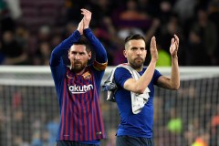 Bạn thân Messi phản đối yêu cầu vô lý của BLĐ Barcelona