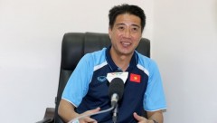 Tân GĐKT VFF: 'Nếu có Messi và Ronaldo, tôi sẽ đưa Việt Nam vô địch World Cup'